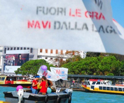 Grandi navi: le crociere aiutano Venezia o la distruggono?