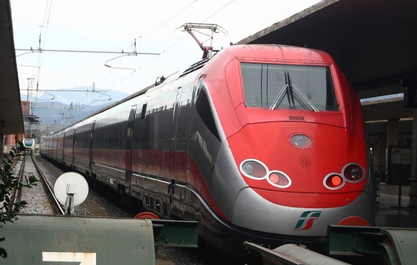 Frecciarossa bologna milano orari